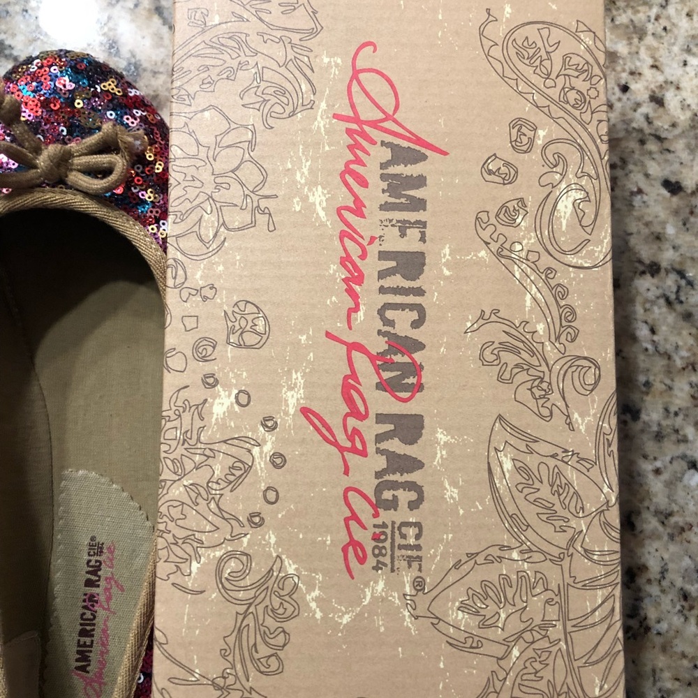 NWOT Beautiful new shoes - Picture 4 of 5